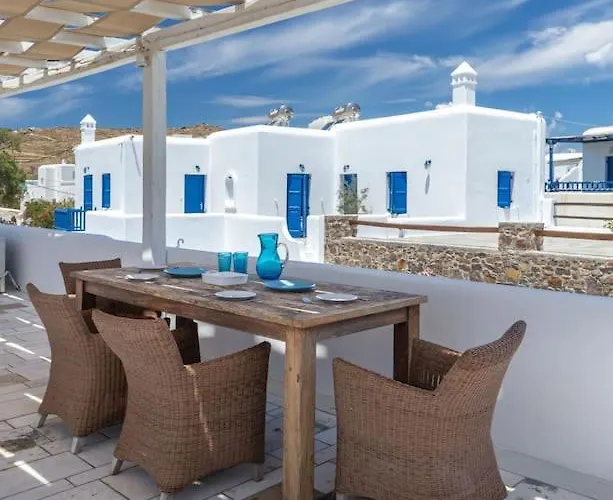 'nepheli' Mykonean *